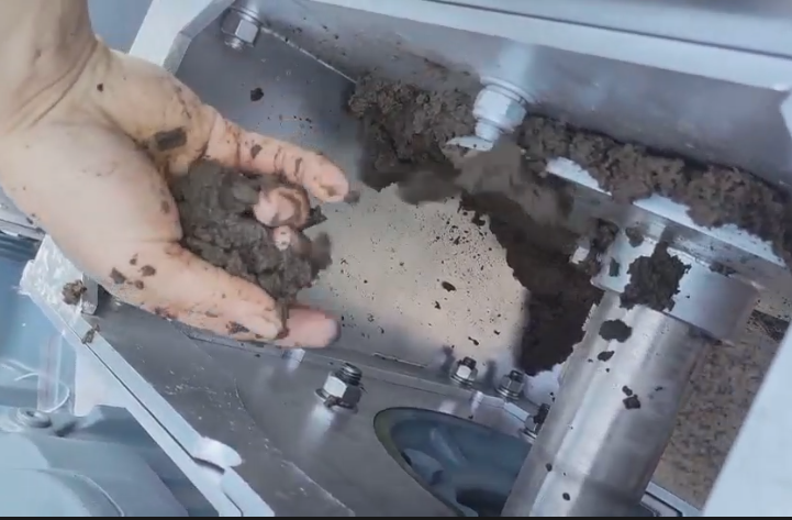 疊螺機出泥狀態